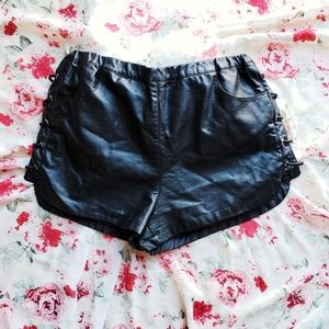 lace side shorts